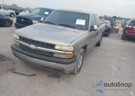 2002 Chevrolet Silverado 1500 Ls z USA, uszkodzony, nr VIN 2GCEC19T121118405